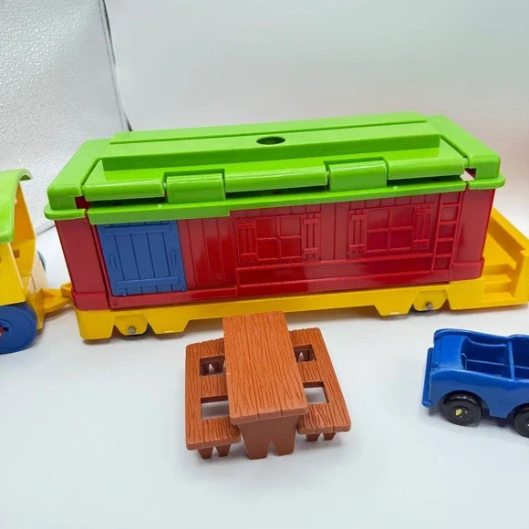 MacMagnet Family Car 1975 Ideal Think & Learn Live In Train Vintage - Picture 3 of 16